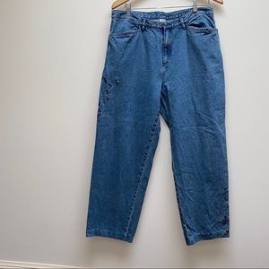 J Jill denim capris w decorative embroidery sz 16